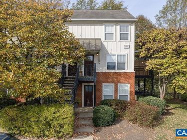 1840 CANDLEWOOD CT, Unit 104, Charlottesville, VA 22903