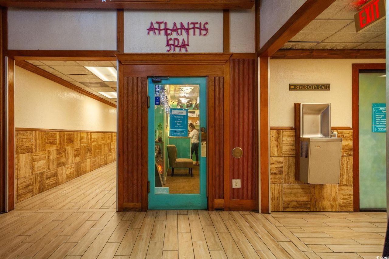 9550 Shore Dr. Photo 32