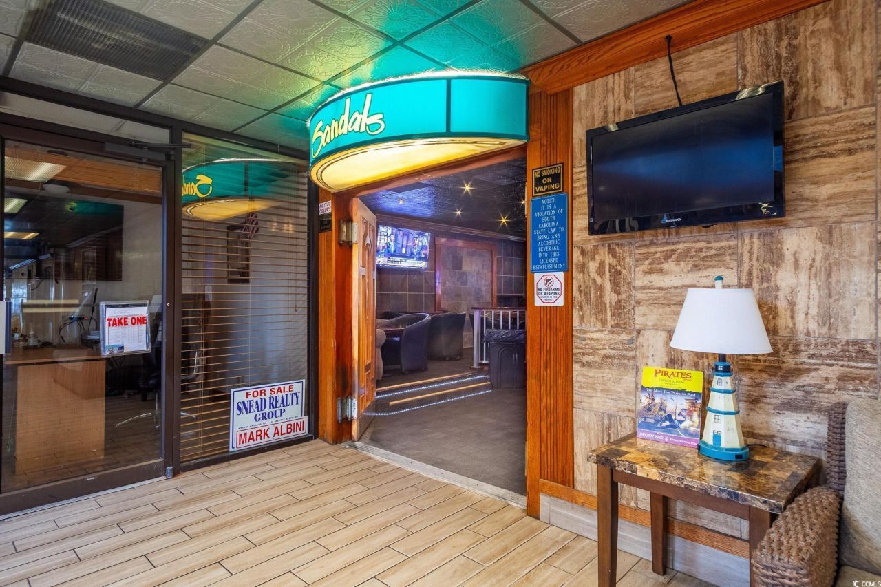 9550 Shore Dr. Photo 33