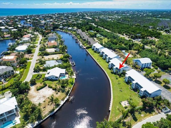 1250 Tennisplace CT, Unit B31, SANIBEL, FL 33957