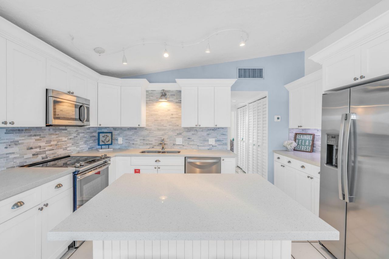 97 Coral Lane, Key Colony, FL 33051 Photo