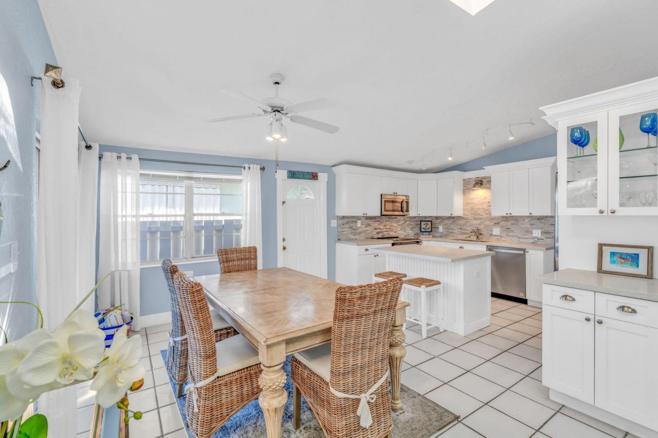 97 Coral Lane, Key Colony, FL 33051 Photo