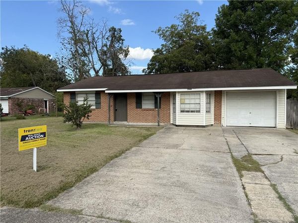1444 MEADOWLAWN Street, Slidell, LA 70460