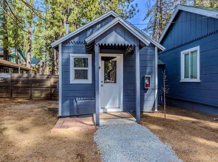1029 Reno Avenue, South Lake Tahoe, CA 96150 Photo