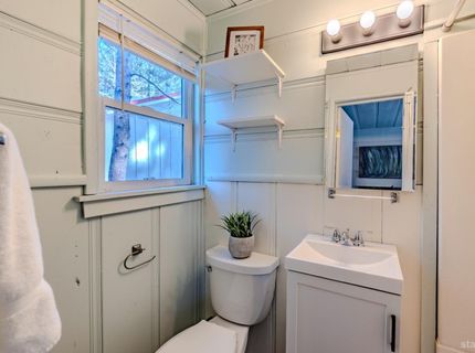 1029 Reno Avenue, South Lake Tahoe, CA 96150 Photo