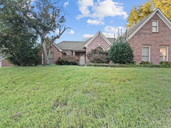 7646 DEXTER RUN CIR, Memphis, TN 38016