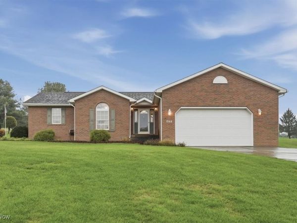 1344 Meadowbrook Lane NE, Carrollton, OH 44615