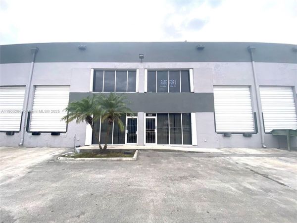 8202 NW 70th St, Unit 6994, Medley, FL 33195