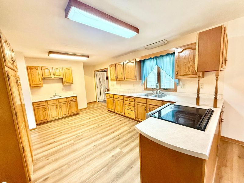 9136 Mount Gilead Road, Fredericktown, OH 43019 Photo 12