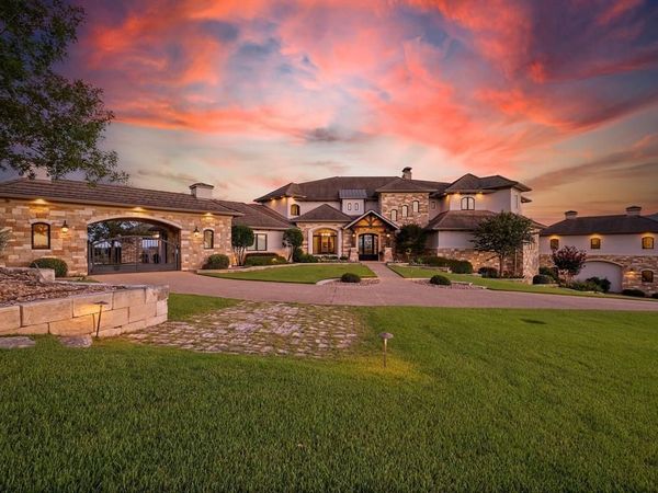 325 River Ridge, Spring Branch, TX 78070