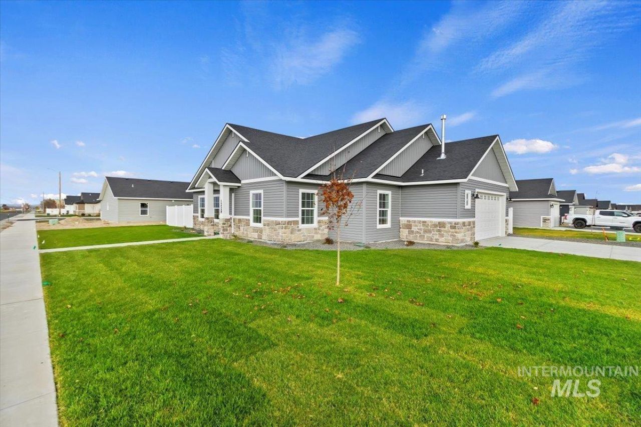 1228 Creekside Way, Twin Falls, ID 83301 Main Photo