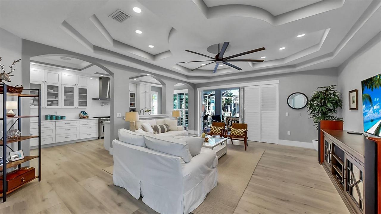 701 Pinckney Drive, Apollo Beach, FL 33572 Photo