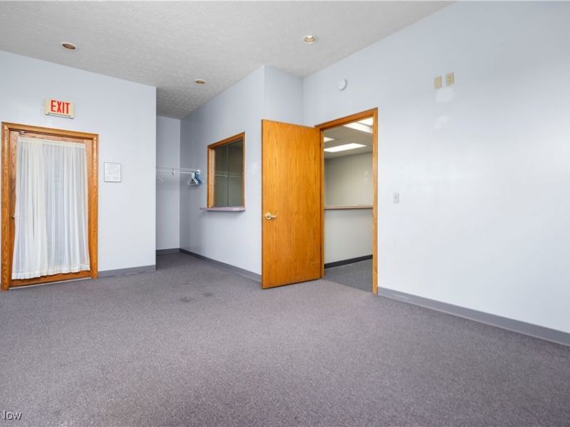 5319 Meadow Lane Court, Elyria, OH 44035 Photo 12