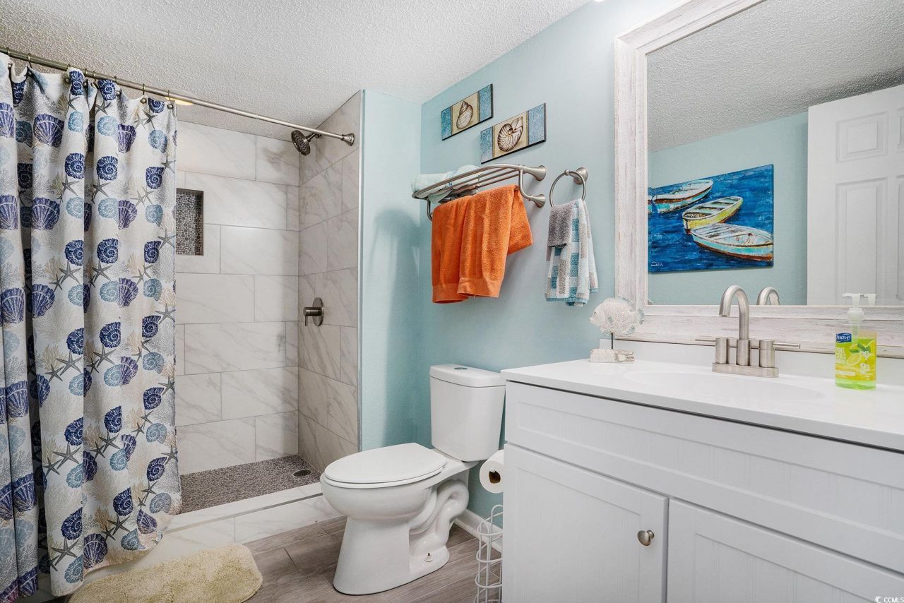 9550 Shore Dr. Photo 11