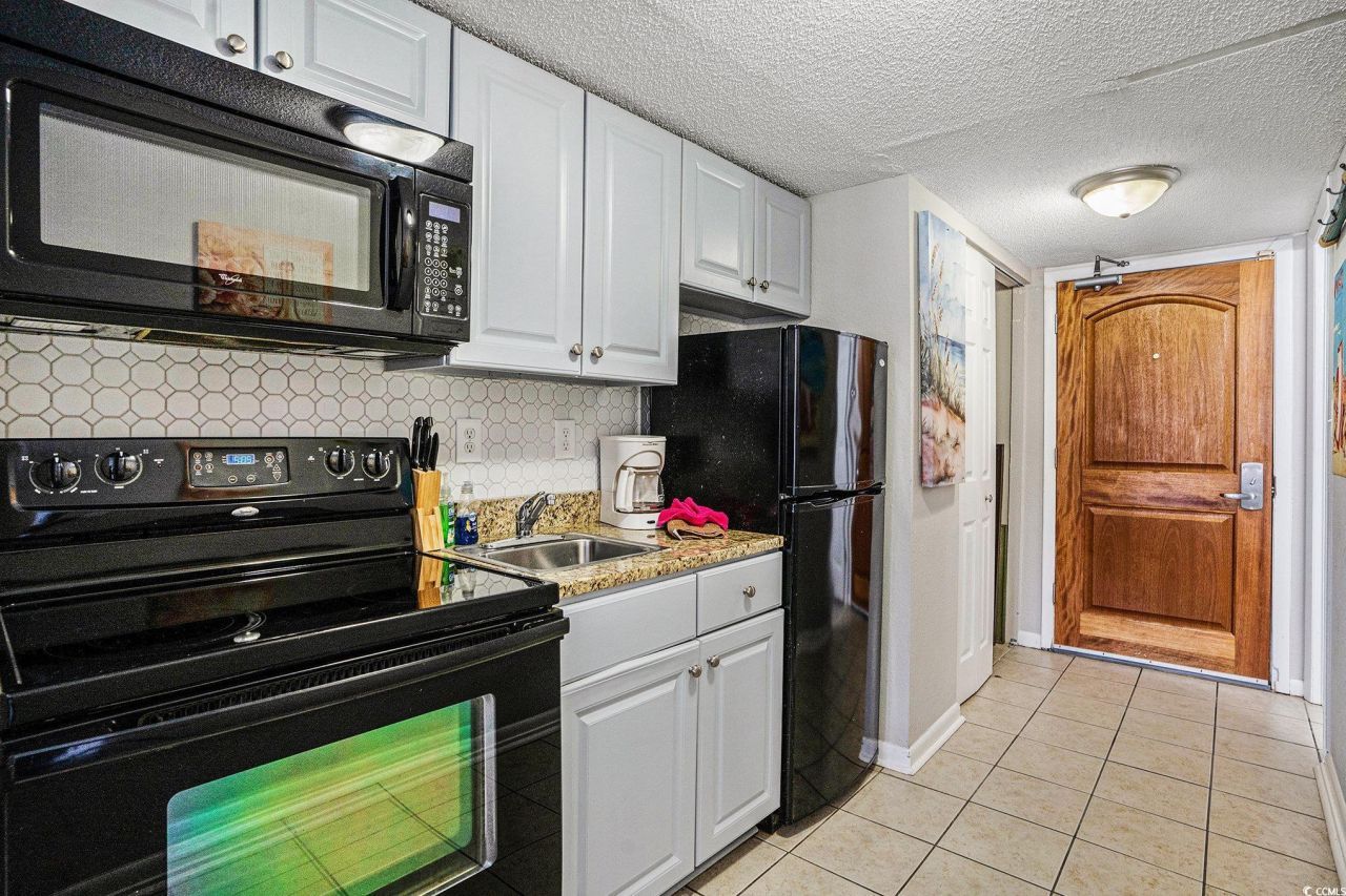 9550 Shore Dr. Photo 4