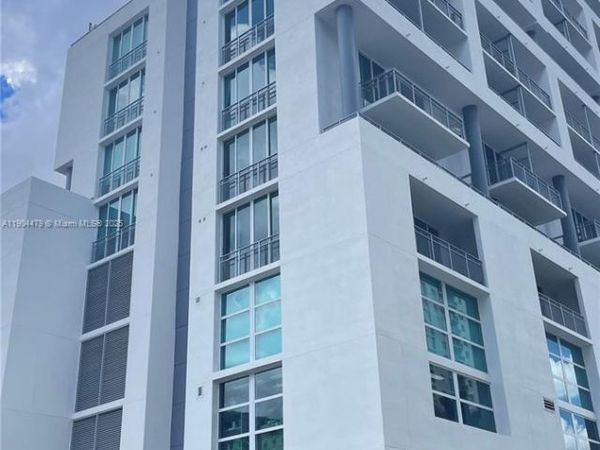 350 NE 24th St, Unit 404, Miami, FL 33137