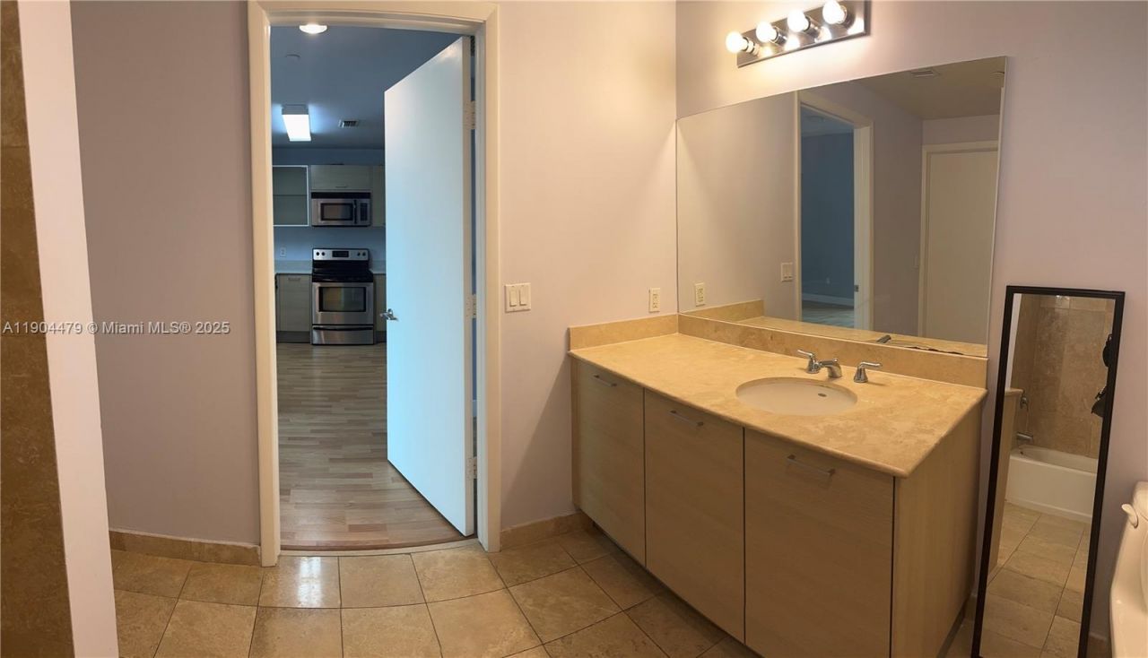 350 NE 24th St, Unit 404, Miami, FL 33137 Photo