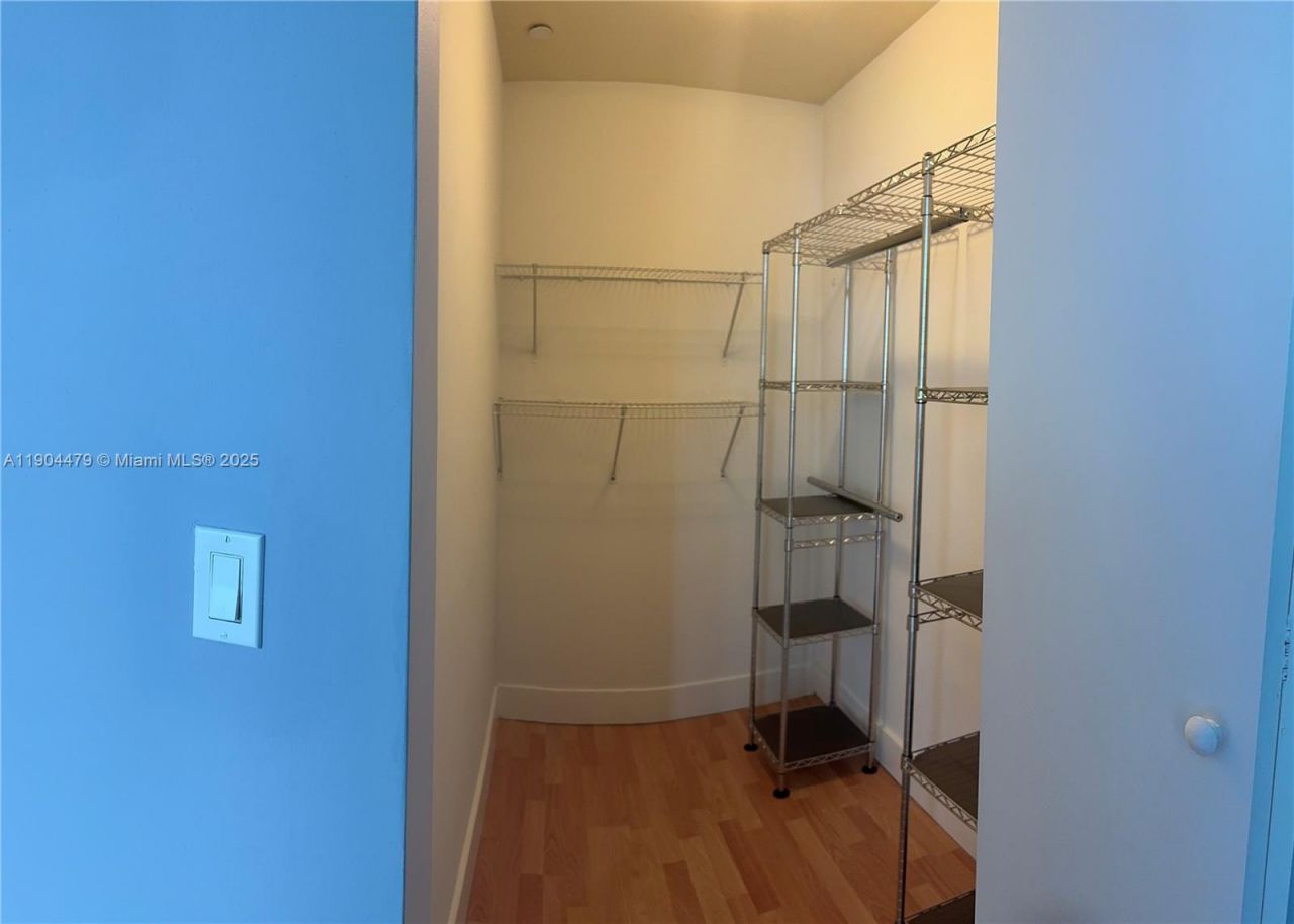 350 NE 24th St, Unit 404, Miami, FL 33137 Photo