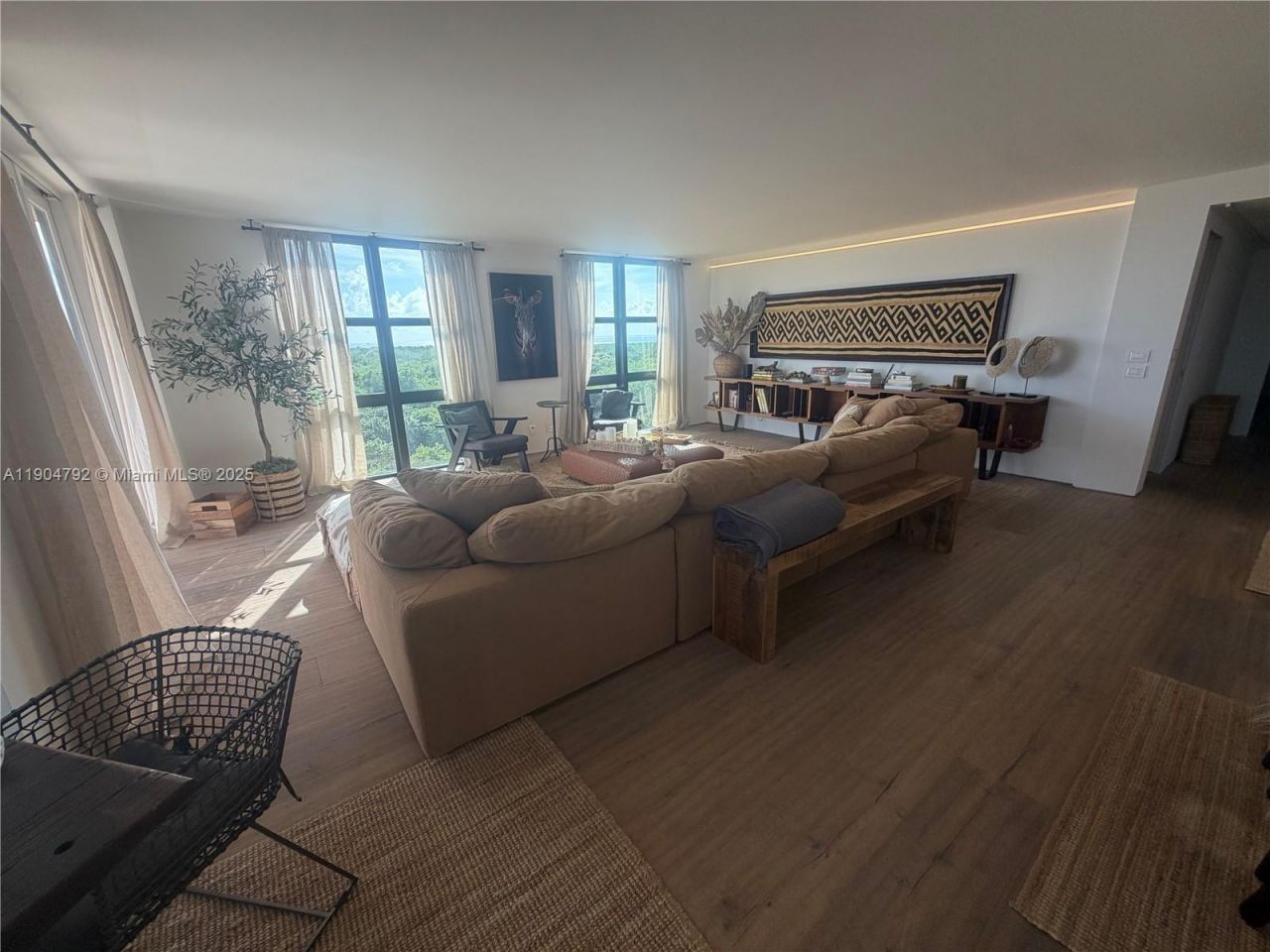 1121 Crandon Blvd, Unit D608, Key Biscayne, FL 33149 Photo