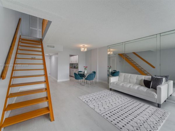 17800 Atlantic Blvd, Unit PH9, Sunny Isles Beach, FL 33160