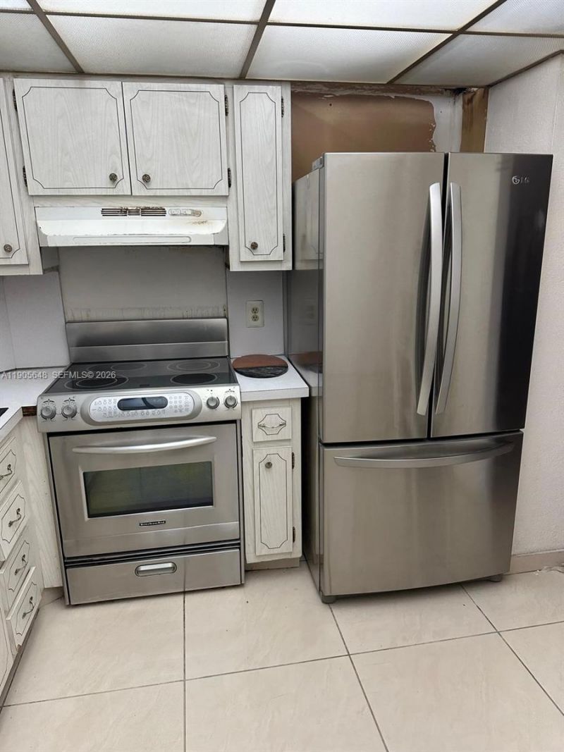 1985 S Ocean Dr, Unit 12J, Hallandale Beach, FL 33009 Photo