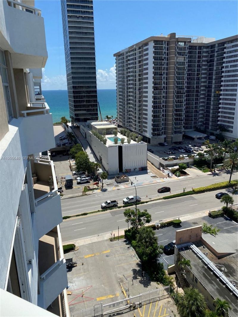 1985 S Ocean Dr, Unit 12J, Hallandale Beach, FL 33009 Photo