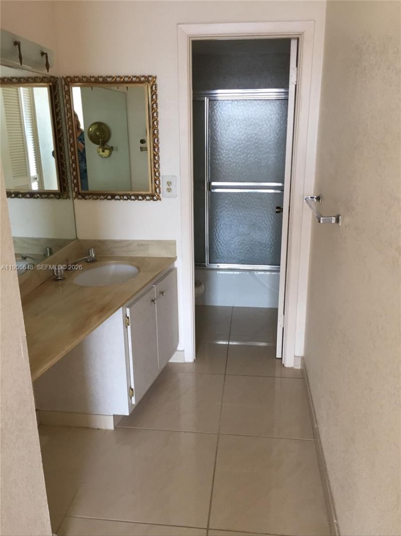 1985 S Ocean Dr, Unit 12J, Hallandale Beach, FL 33009 Photo