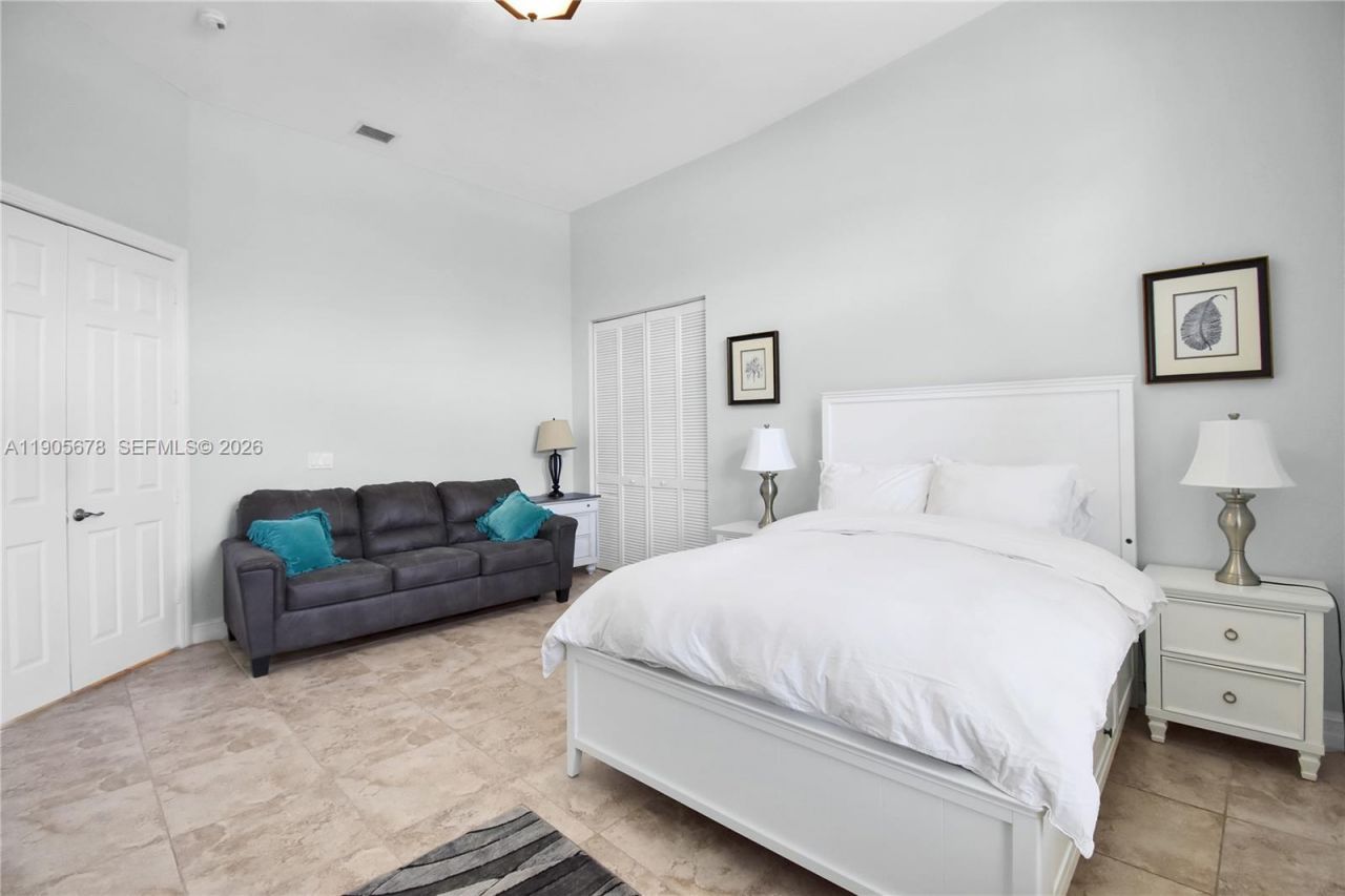 16541 SW 62nd St, Southwest Ranches, FL 33331 Photo