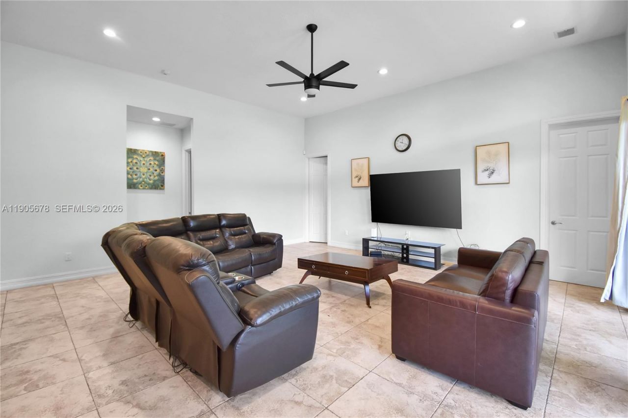 16541 SW 62nd St, Southwest Ranches, FL 33331 Photo