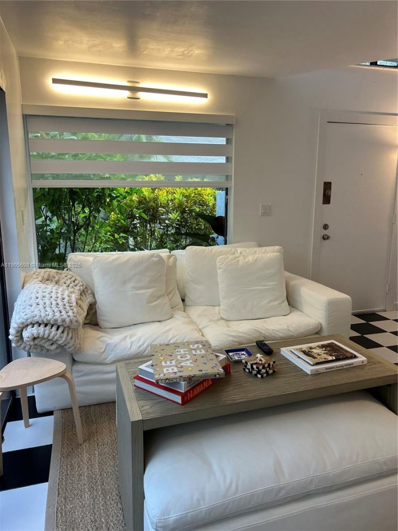 3036 SW 27th Ave, Unit 5, Miami, FL 33133 Photo