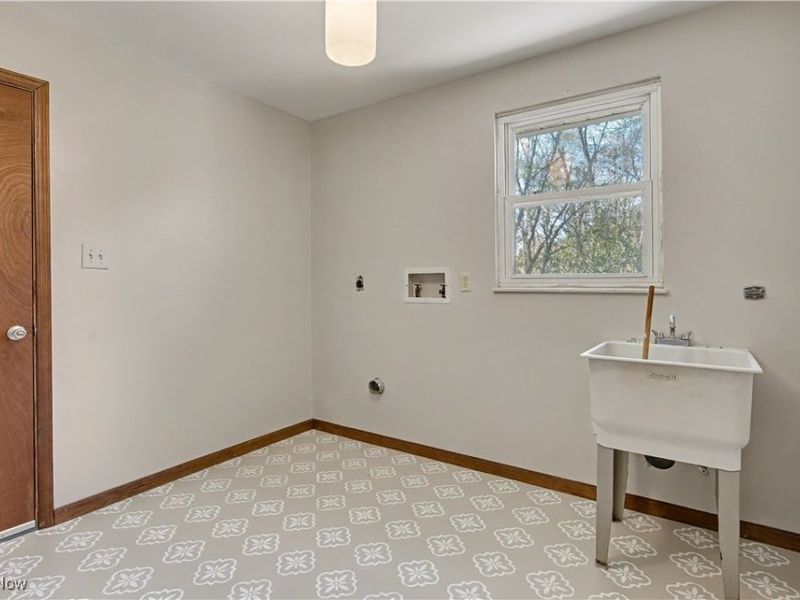 911 N State Route 83, Beverly, OH 45715 Photo 36