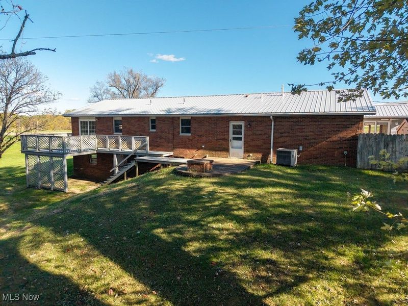 911 N State Route 83, Beverly, OH 45715 Photo 5