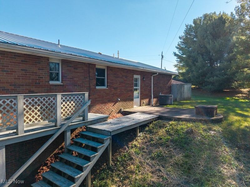 911 N State Route 83, Beverly, OH 45715 Photo 6