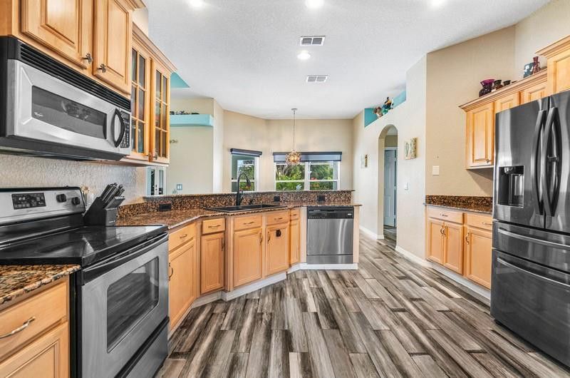 631 SE Stow Terrace, Port Saint Lucie, FL 34984 Photo