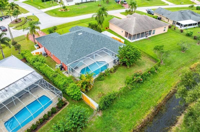 631 SE Stow Terrace, Port Saint Lucie, FL 34984 Photo