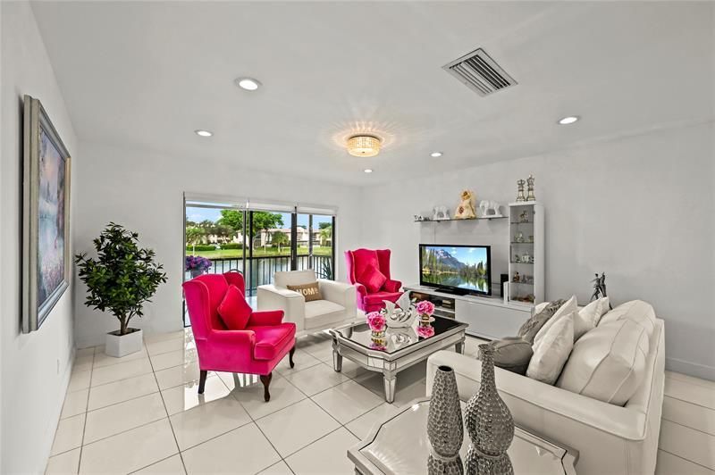 21649 Juego Circle, Unit 4e, Boca Raton, FL 33433 Photo