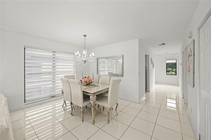 21649 Juego Circle, Unit 4e, Boca Raton, FL 33433 Photo