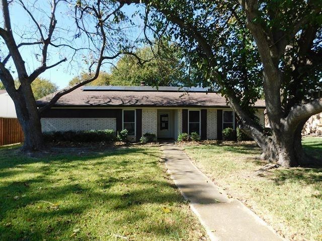 1507 Creekwood Lane, Mesquite, TX 75149 Main Photo