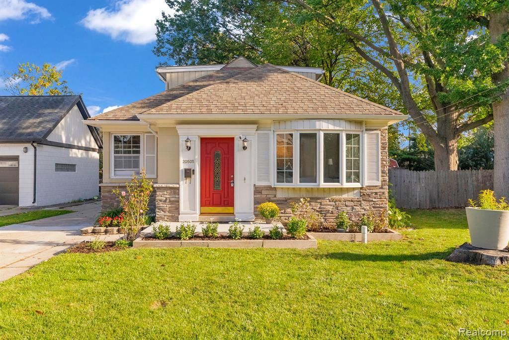 20505 Shady Lane Avenue, Saint Clair Shores, MI 48080 Main Photo