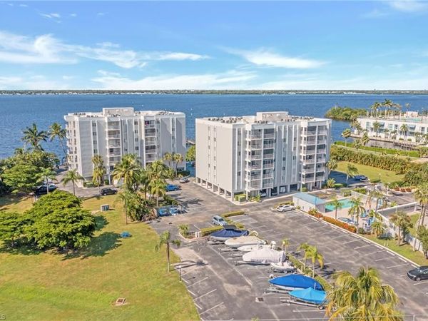 2875 Palm Beach BLVD , Unit 205, FORT MYERS, FL 33916