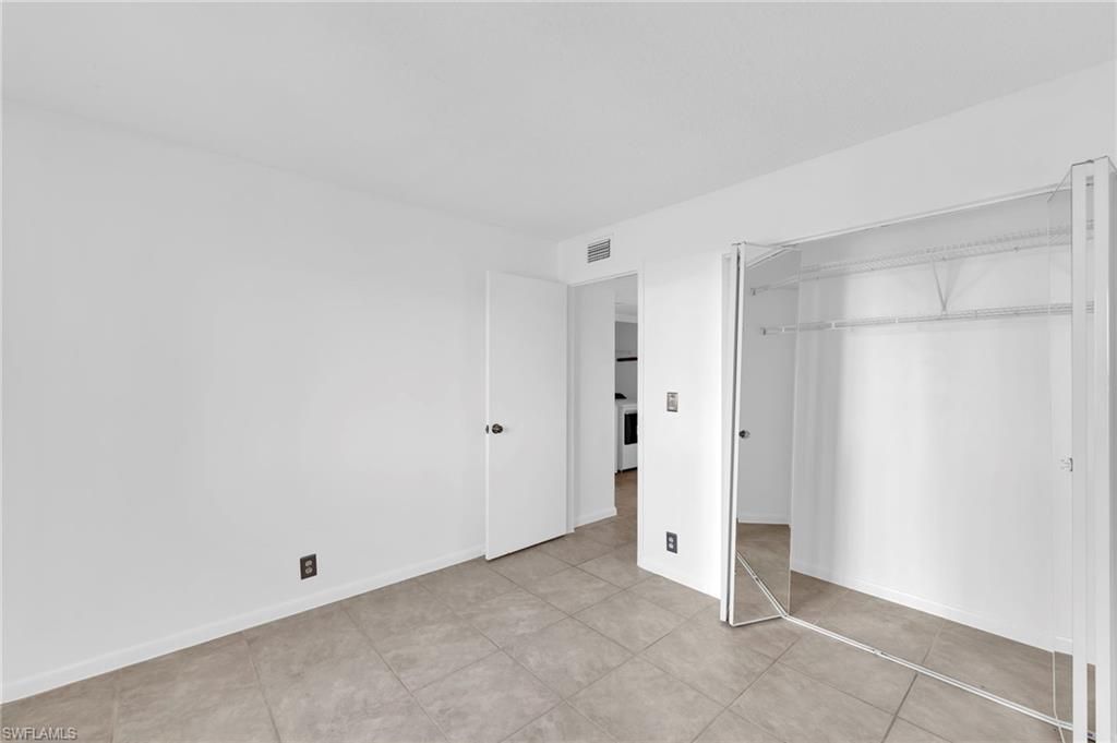 2875 Palm Beach Blvd, Unit 205, Fort Myers, FL 33916 Photo