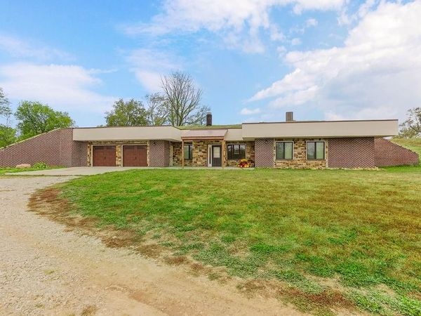 2635 Second Creek Road, Smithville, MO 64089
