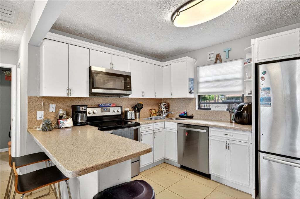 750 SW Port St Lucie Boulevard, Port Saint Lucie, FL 34953 Photo