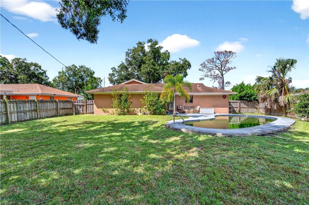 750 SW Port St Lucie Boulevard, Port Saint Lucie, FL 34953 Photo