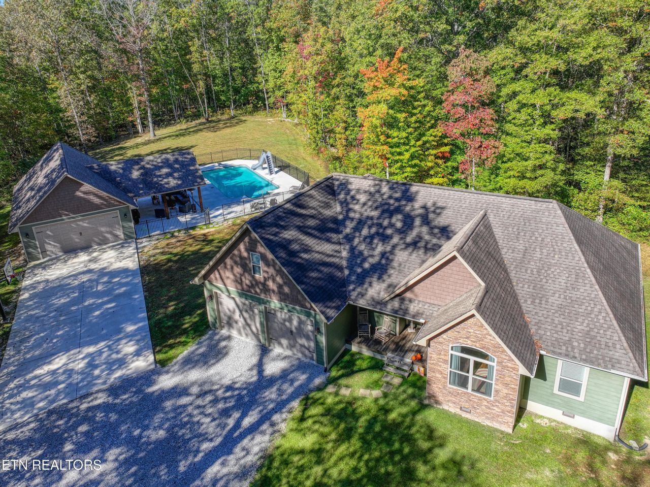 10449 Scott Hwy, Helenwood, TN 37755 Main Photo