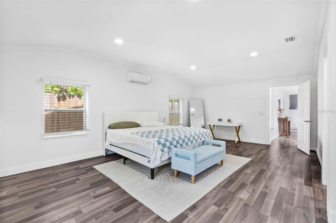 2201 50th Avenue N, Saint Petersburg, FL 33714 Photo