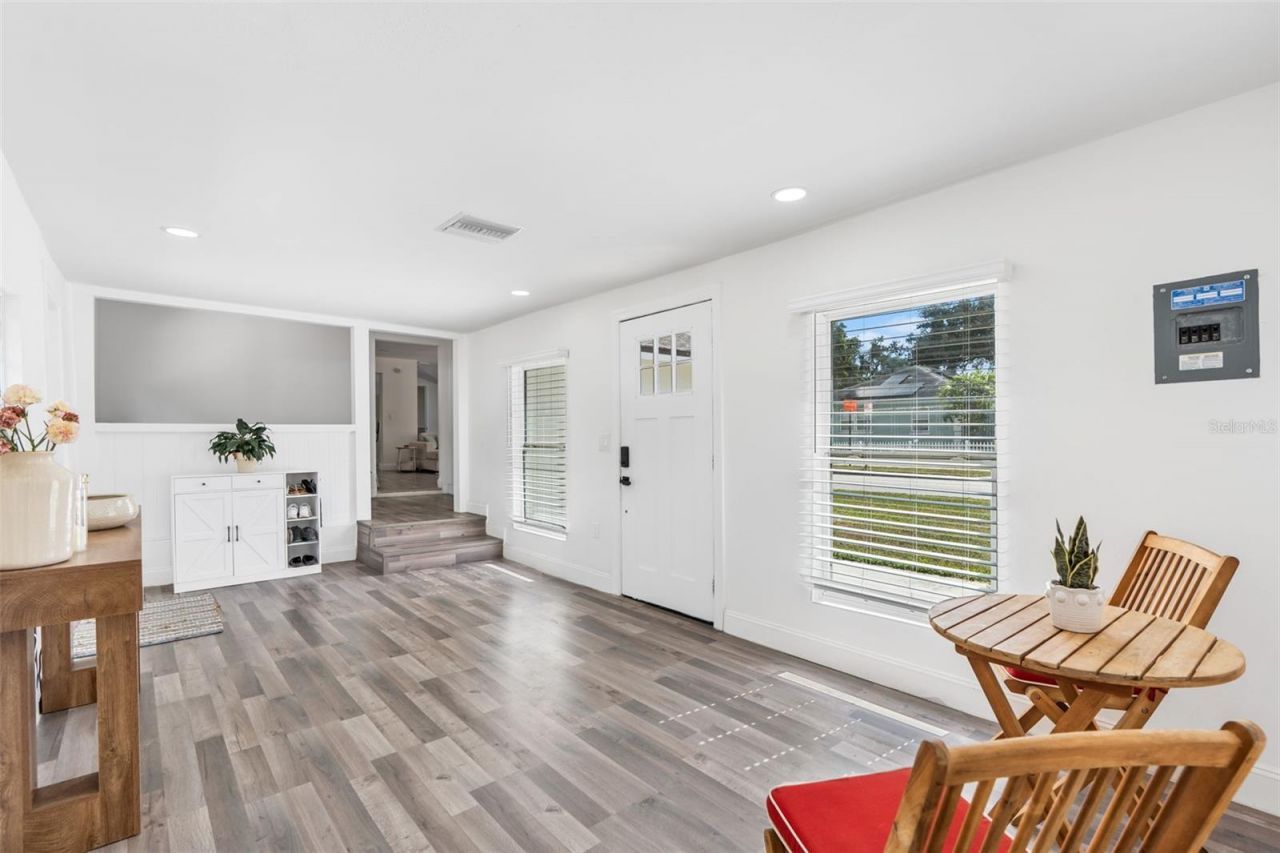 2201 50th Avenue N, Saint Petersburg, FL 33714 Photo