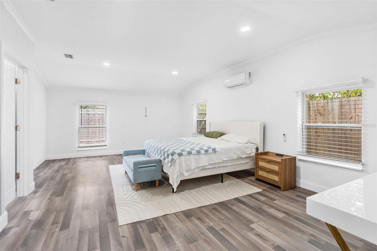 2201 50th Avenue N, Saint Petersburg, FL 33714 Photo