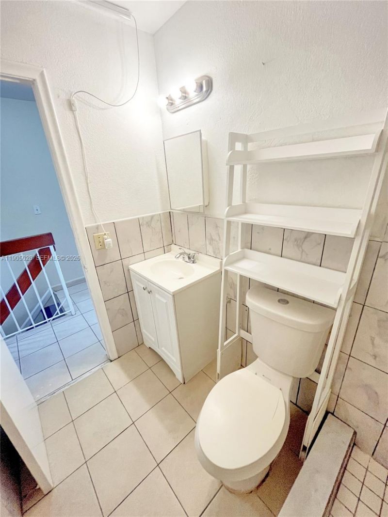 5712 W 25th Ct, Unit 5712, Hialeah, FL 33016 Photo