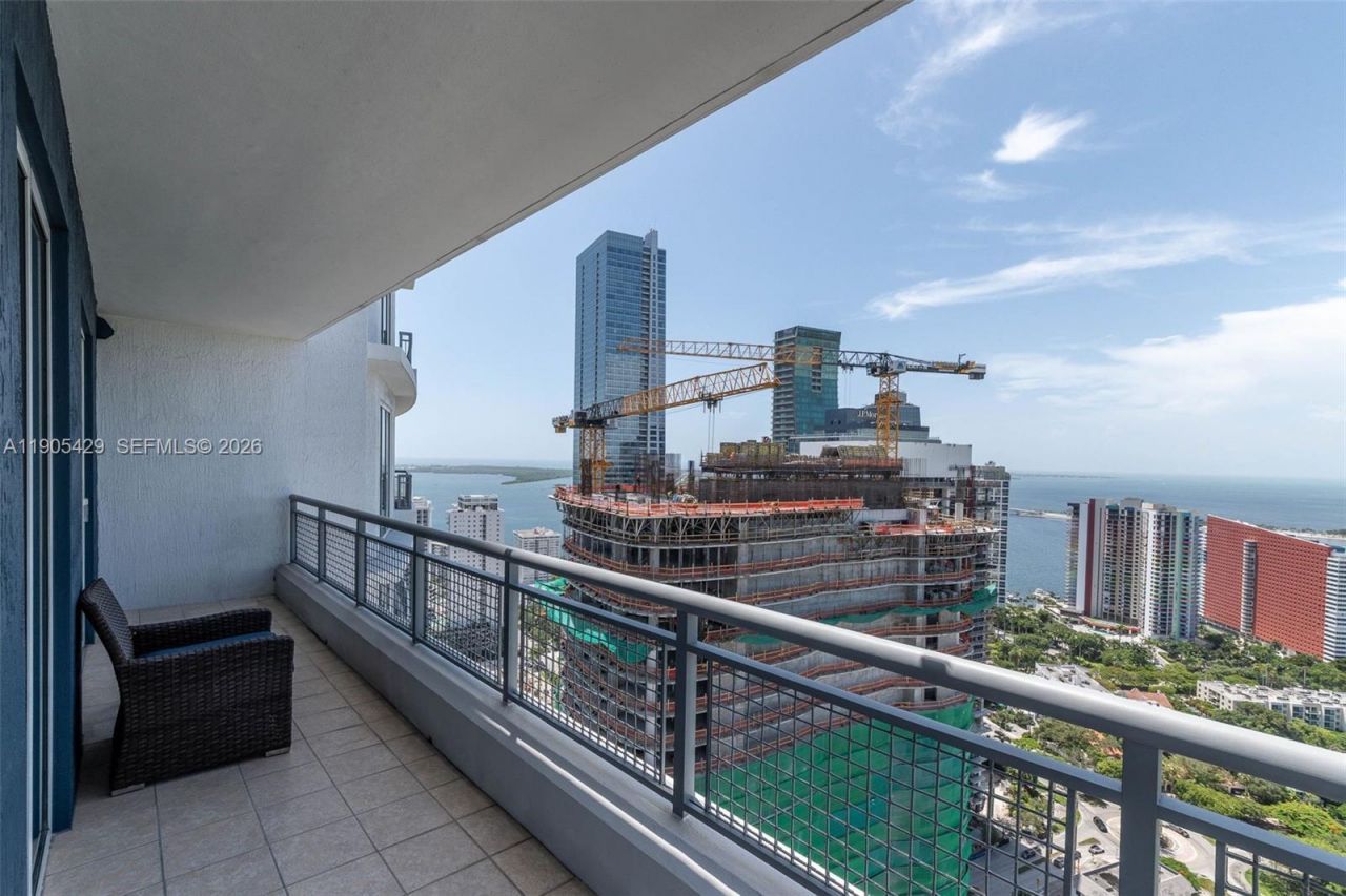 60 SW 13th St, Unit 3401, Miami, FL 33130 Photo